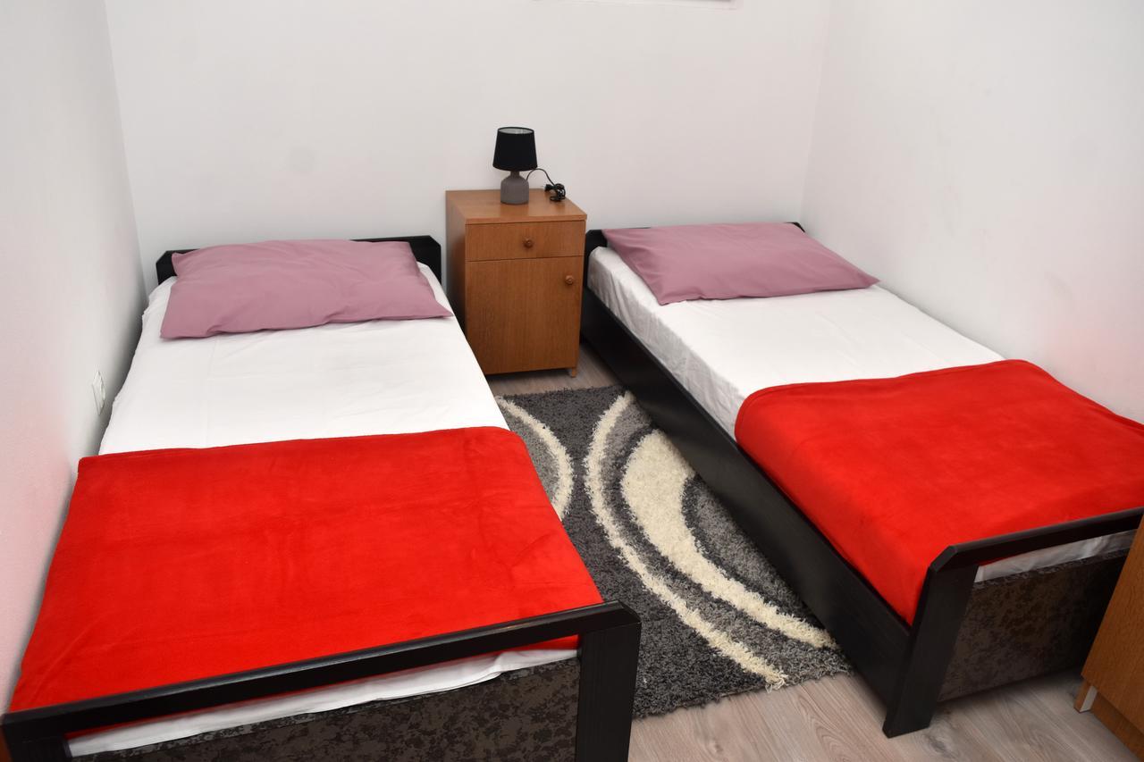 Apartments Oresic Vir Ngoại thất bức ảnh