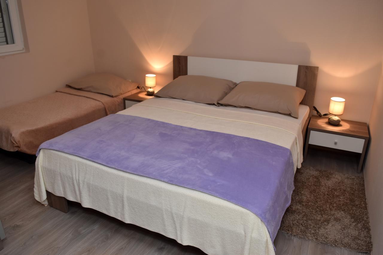 Apartments Oresic Vir Ngoại thất bức ảnh