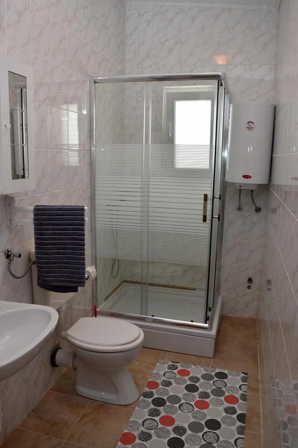 Apartments Oresic Vir Ngoại thất bức ảnh