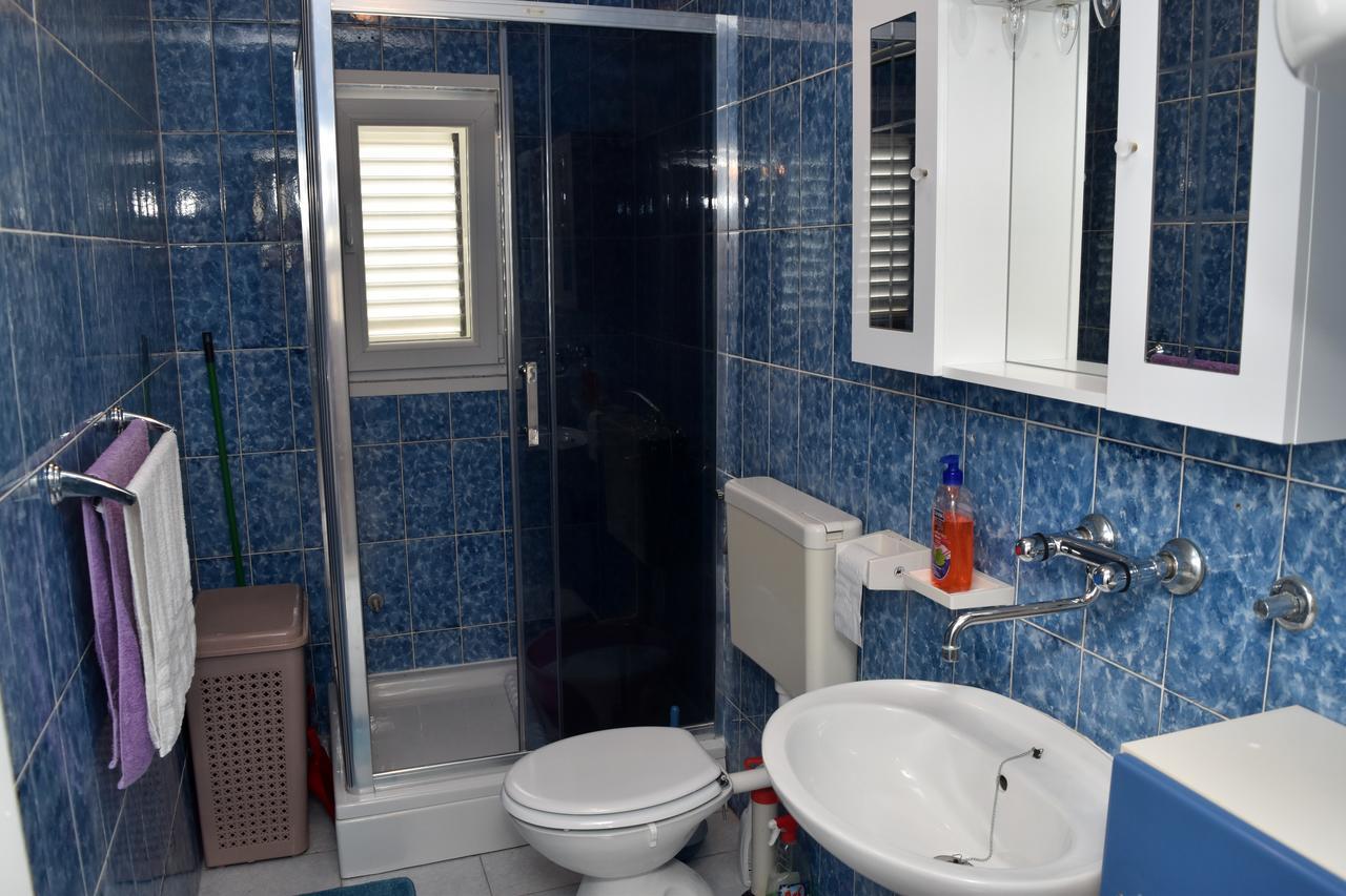 Apartments Oresic Vir Ngoại thất bức ảnh
