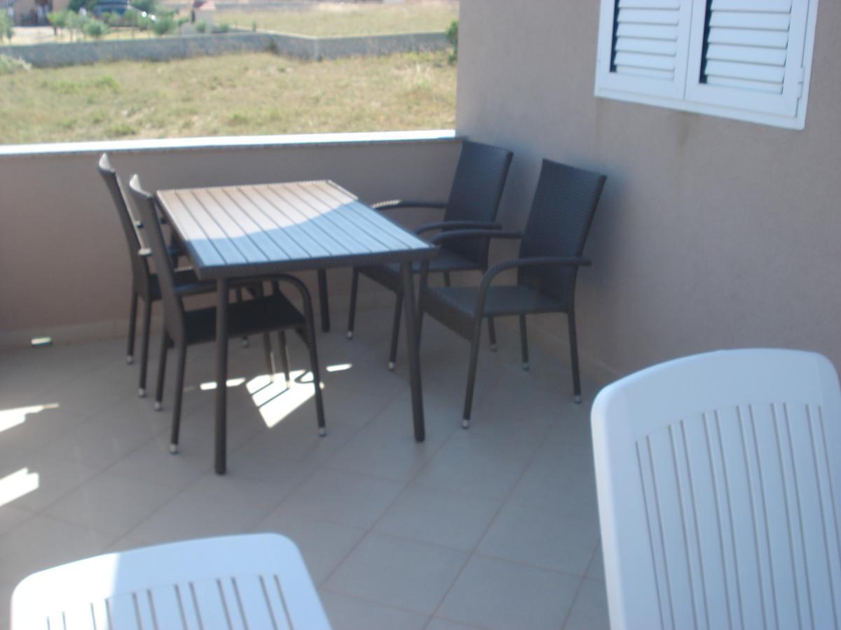 Apartments Oresic Vir Ngoại thất bức ảnh